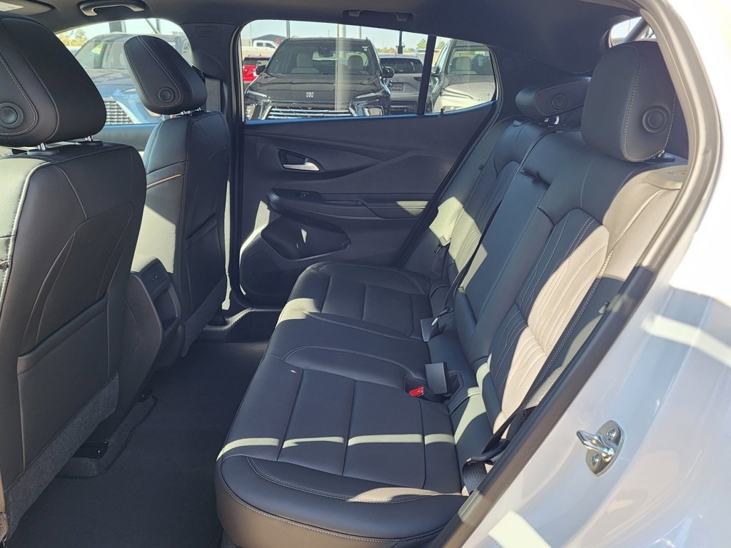 New 2026 Buick Envista Avenir image 40