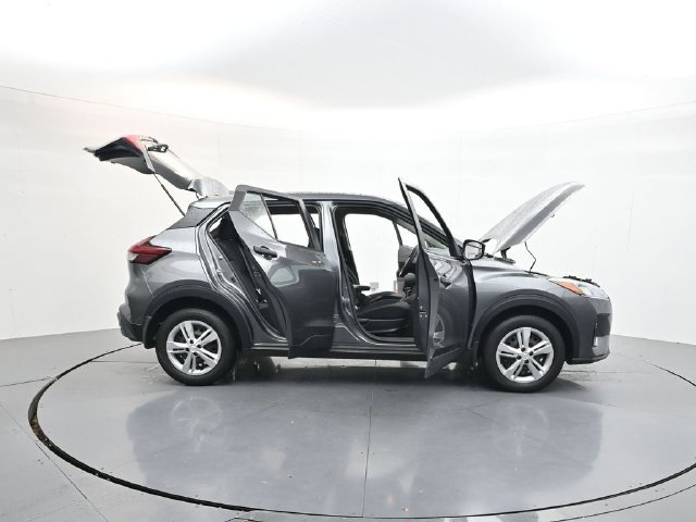 Used 2025 Nissan Kicks Play S FWD image 60