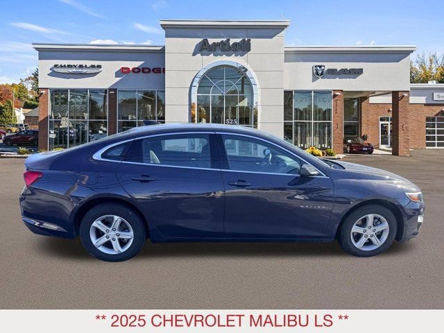 Used 2025 Chevrolet Malibu LS image 7