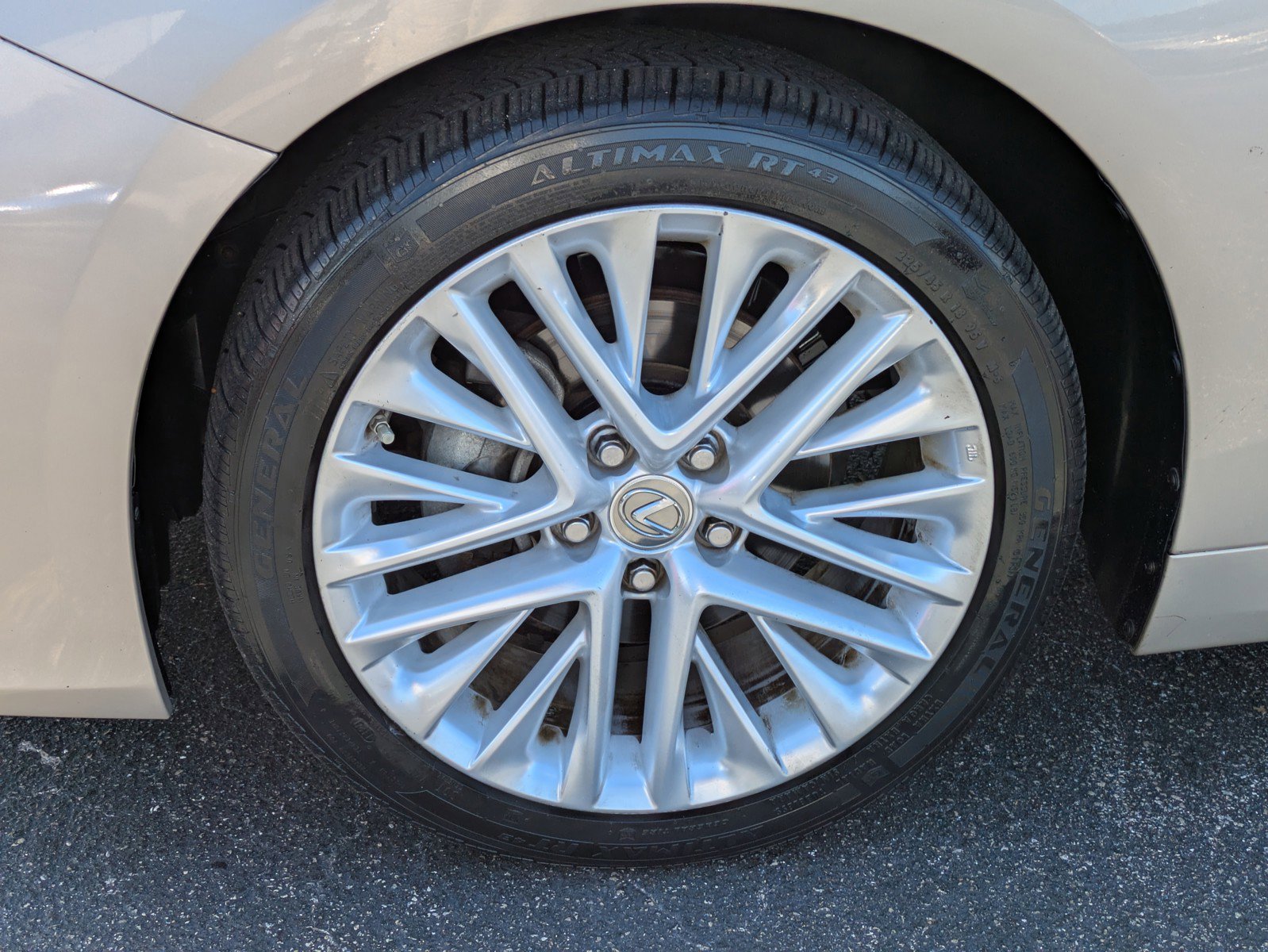 Used 2016 Lexus ES 350 w/ Luxury Package w/Wood Trim image 9