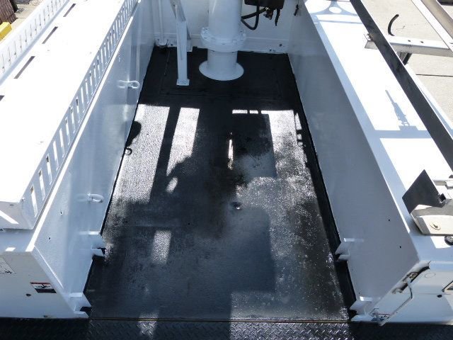 Used 2016 Ford F550 4x4 Regular Cab Super Duty image 27