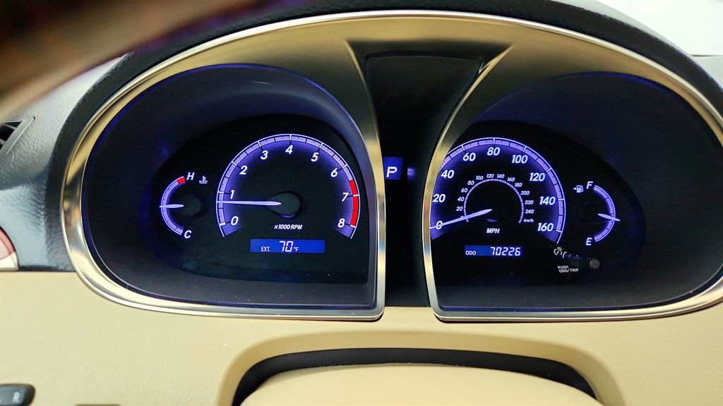 Used 2012 Toyota Avalon Limited FWD image 15