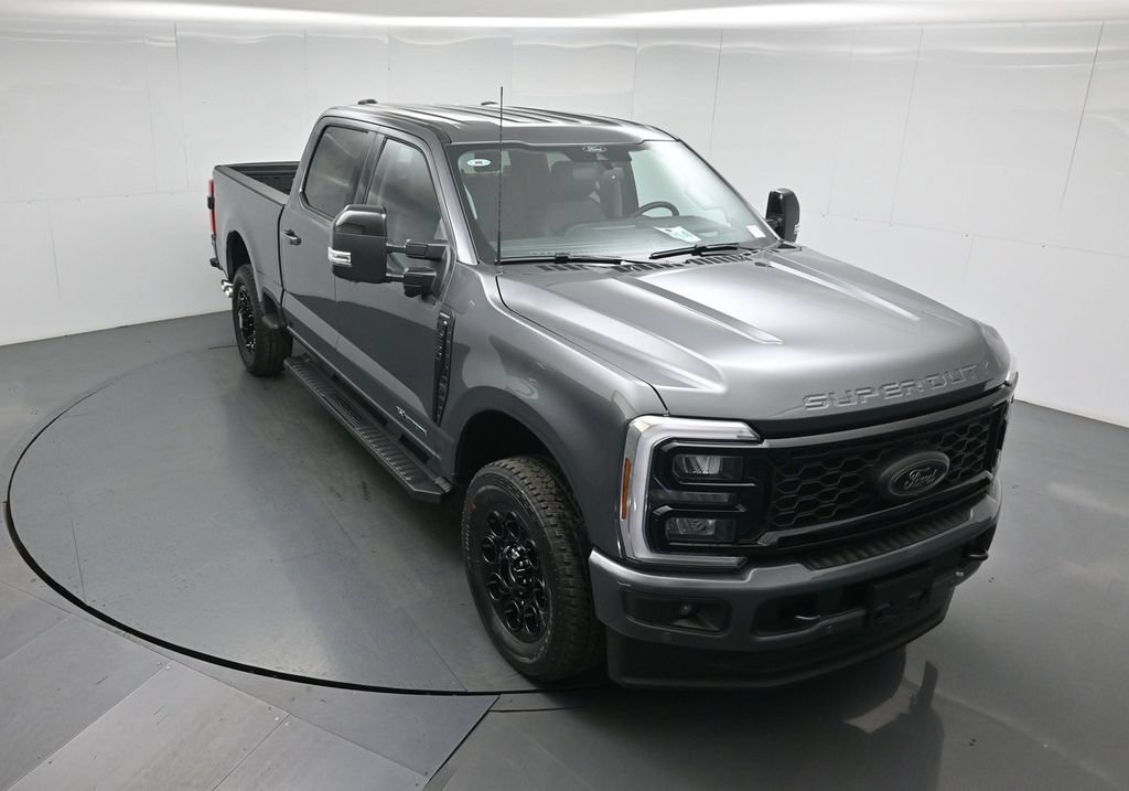 New 2026 Ford F250 Lariat w/ Black Appearance Package AWD/4WD image 36