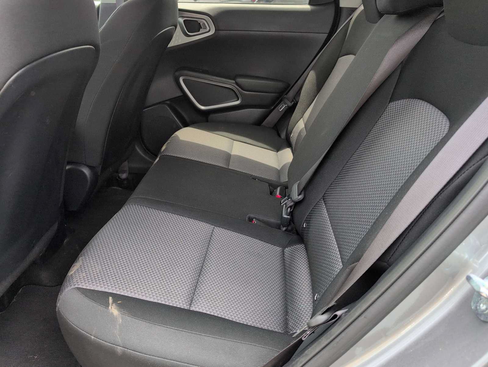 Used 2024 Kia Soul LX w/ Option Group 015 FWD image 18