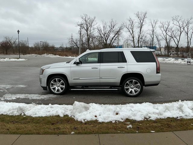 Used 2019 Cadillac Escalade Premium Luxury image 9