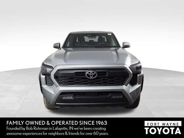 Used 2024 Toyota Tacoma TRD Off-Road AWD/4WD image 3