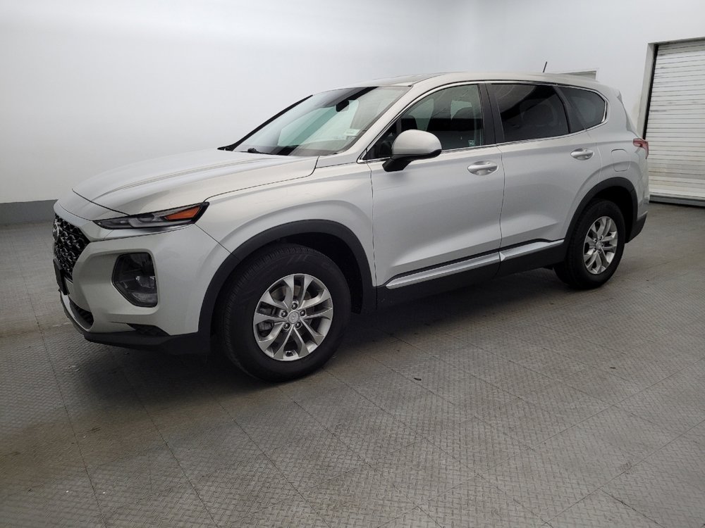 Used 2019 Hyundai Santa Fe SE image 2