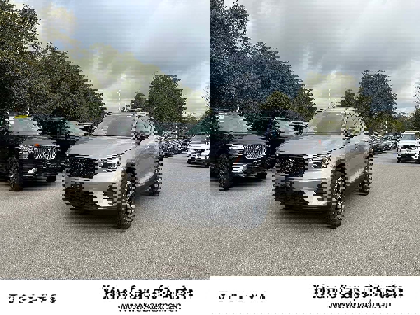 New 2026 Volvo XC40 B5 Core image 1