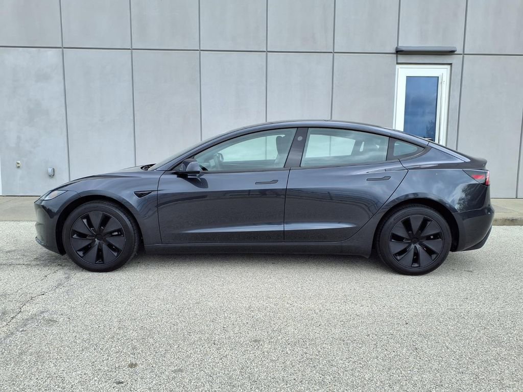 Used 2025 Tesla Model 3 Long Range RWD image 3