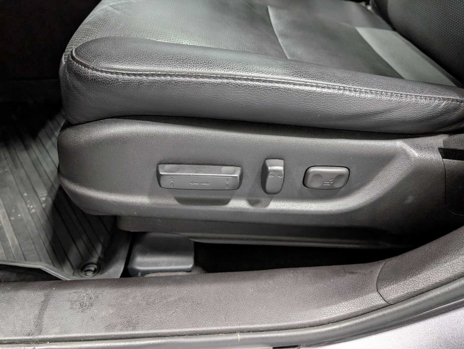 Used 2017 Acura RDX w/ Advance Package AWD/4WD image 37