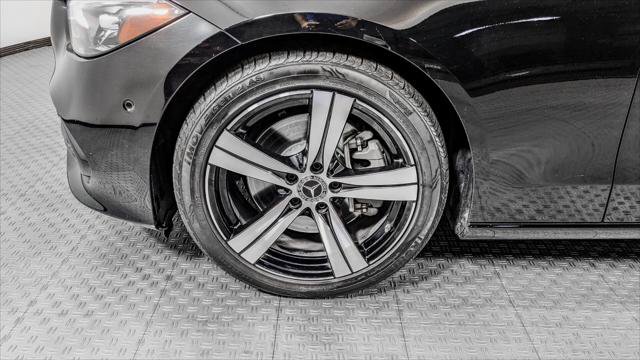 Used 2025 Mercedes-Benz C 300 Sedan image 38