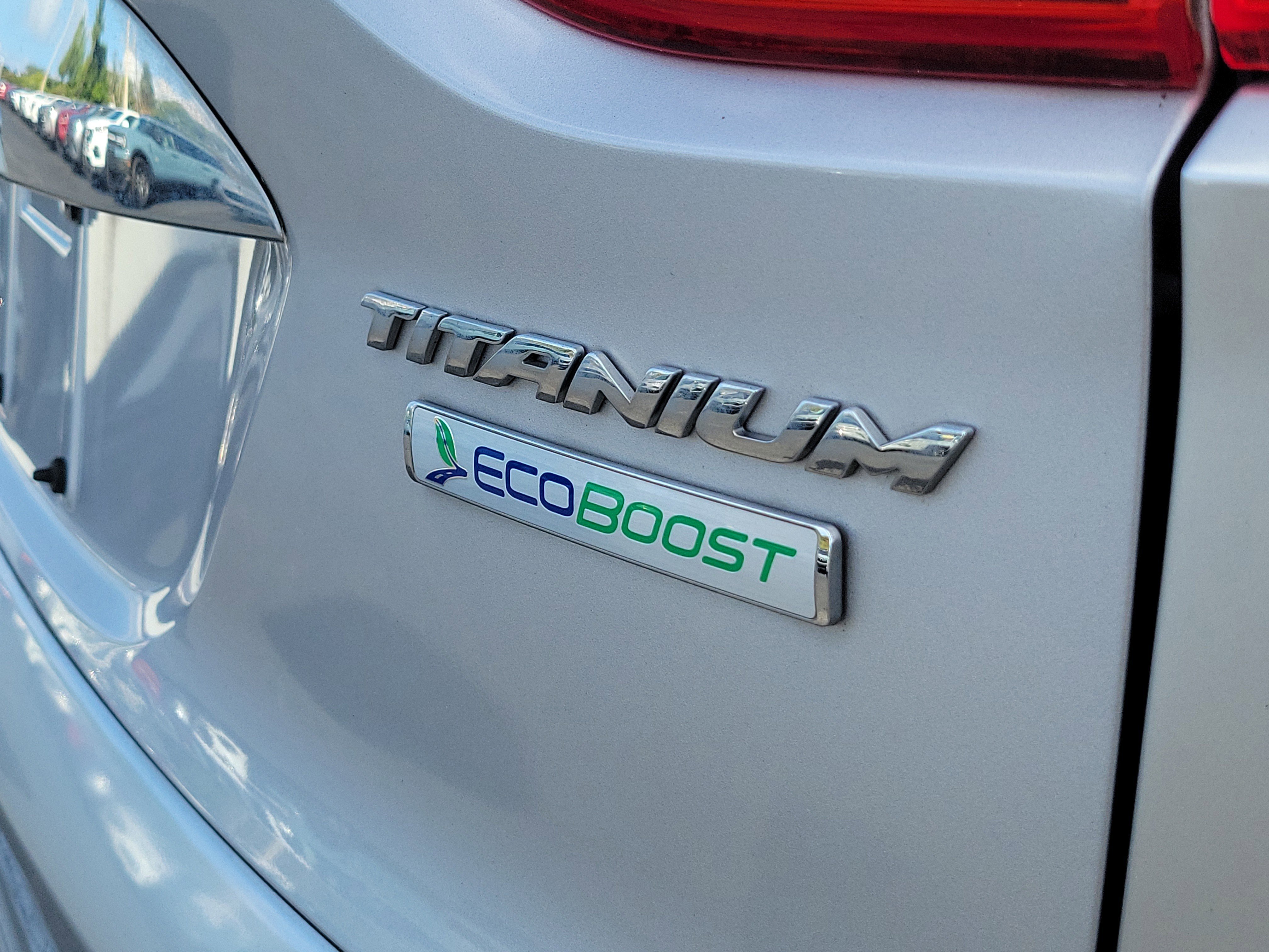 Used 2015 Ford Escape Titanium image 10