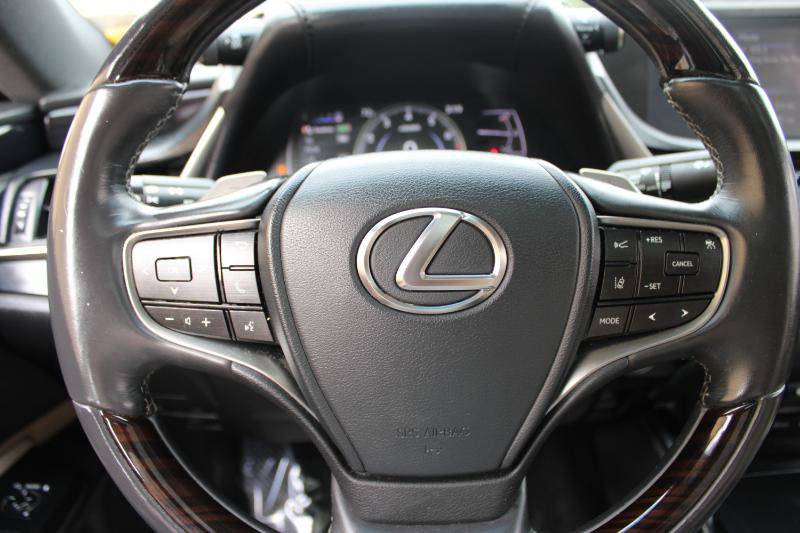 Used 2020 Lexus ES 350 w/ Premium Package FWD image 9