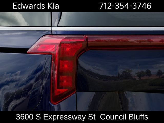 New 2026 Kia Carnival EX FWD image 13