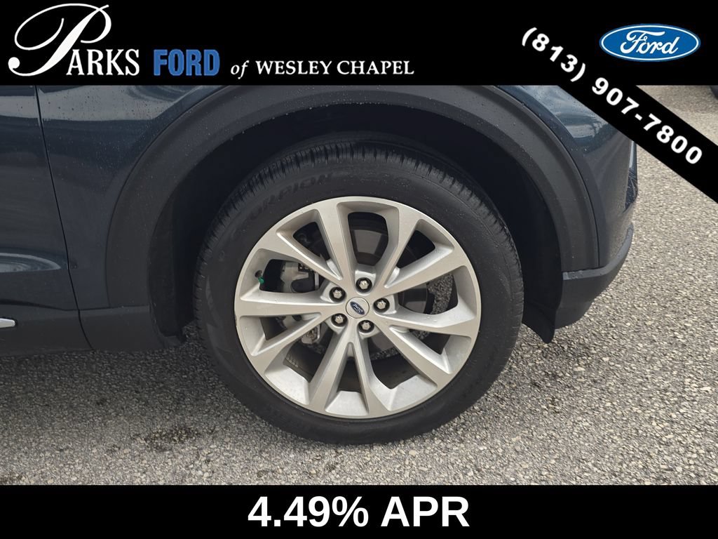 Certified 2024 Ford Explorer Platinum w/ Technology Package AWD/4WD image 33