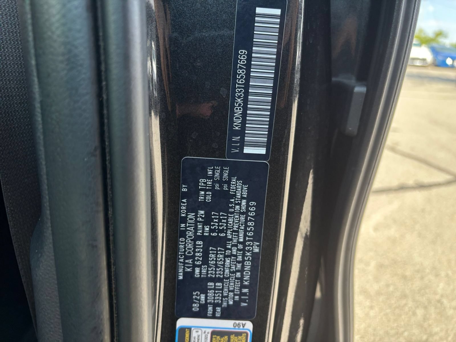 Used 2026 Kia Carnival FWD image 31