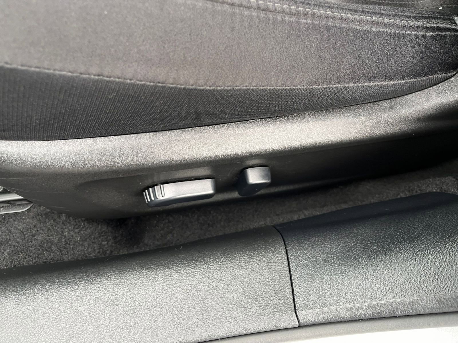 Used 2024 Nissan Altima 2.5 SV image 23