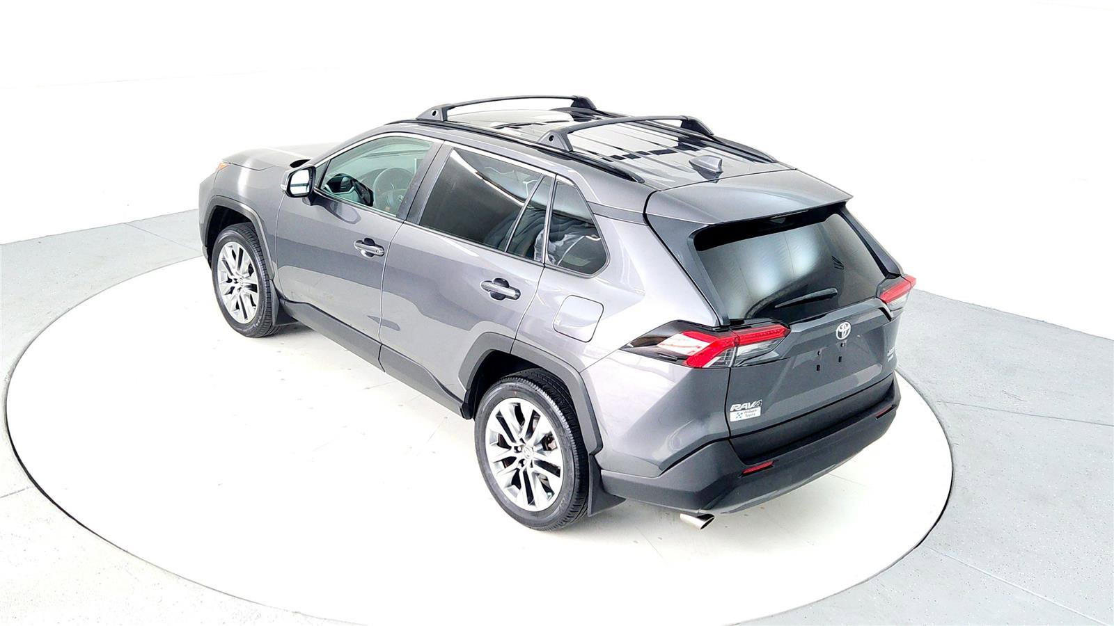 Certified 2022 Toyota RAV4 XLE Premium image 16