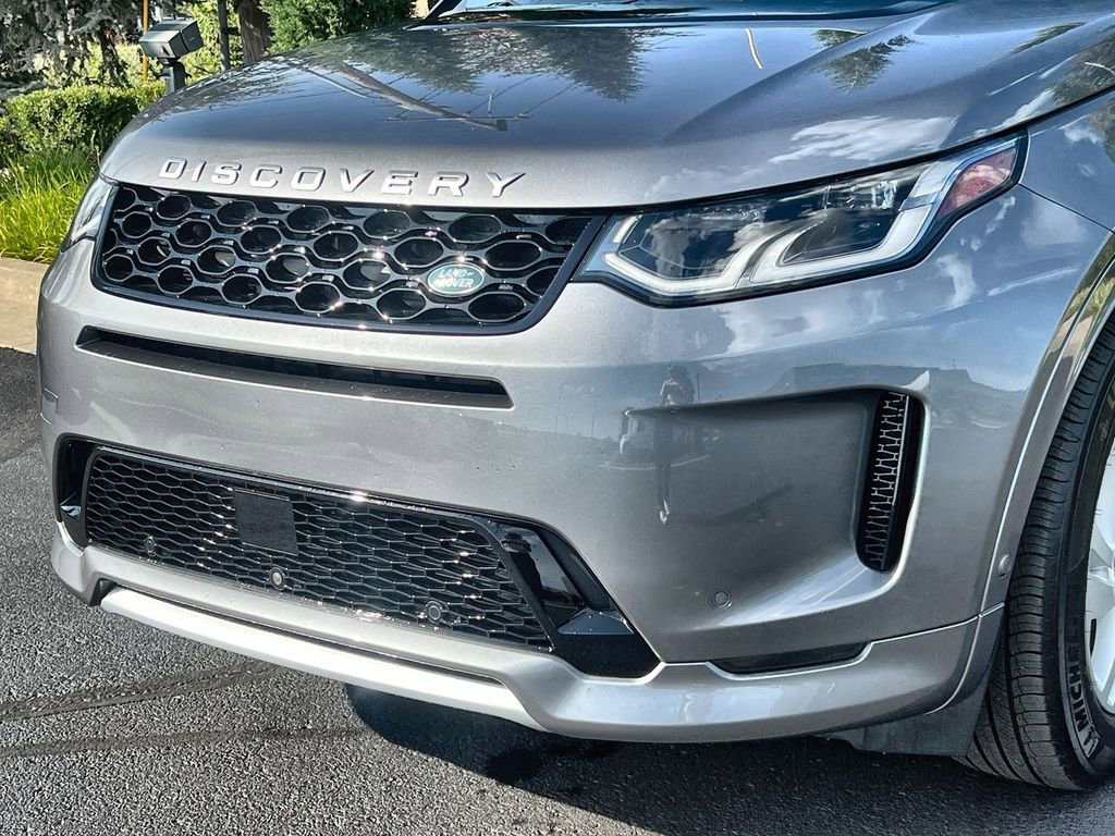 Certified 2025 Land Rover Discovery Sport S image 9