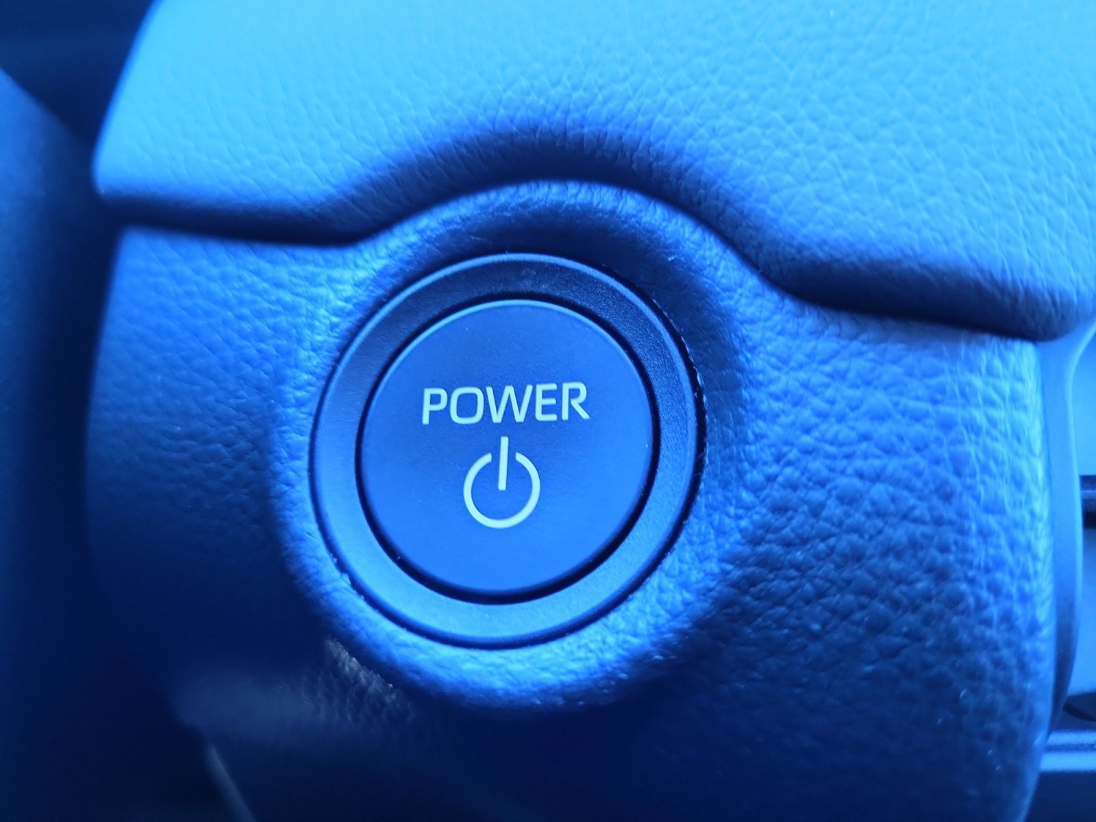 Used 2026 Toyota RAV4 LE AWD/4WD image 16