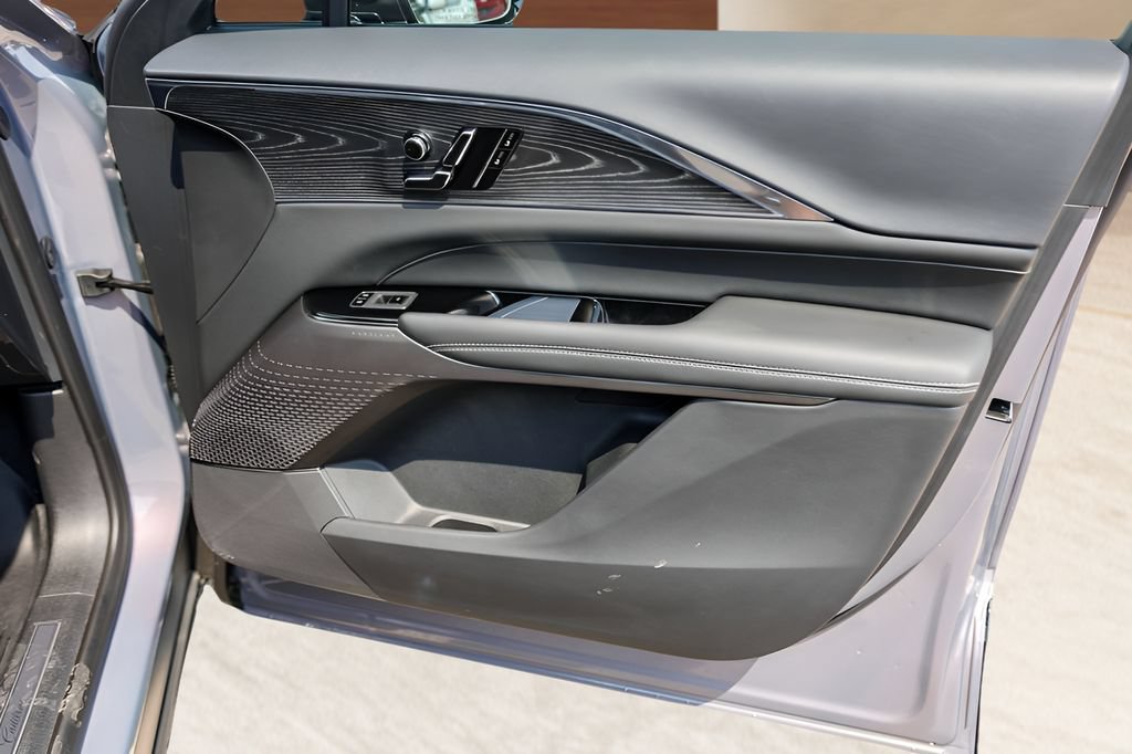 Certified 2024 Cadillac Lyriq Sport AWD/4WD image 25