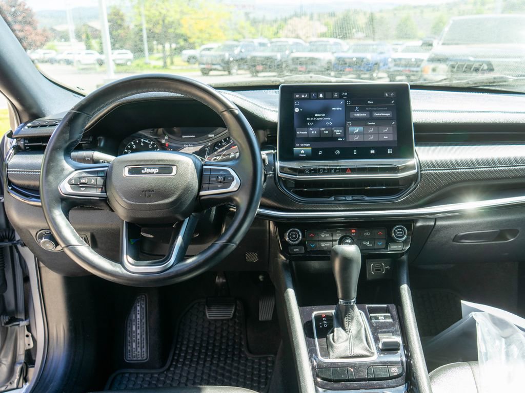 Used 2022 Jeep Compass Latitude w/ Convenience Group AWD/4WD image 13