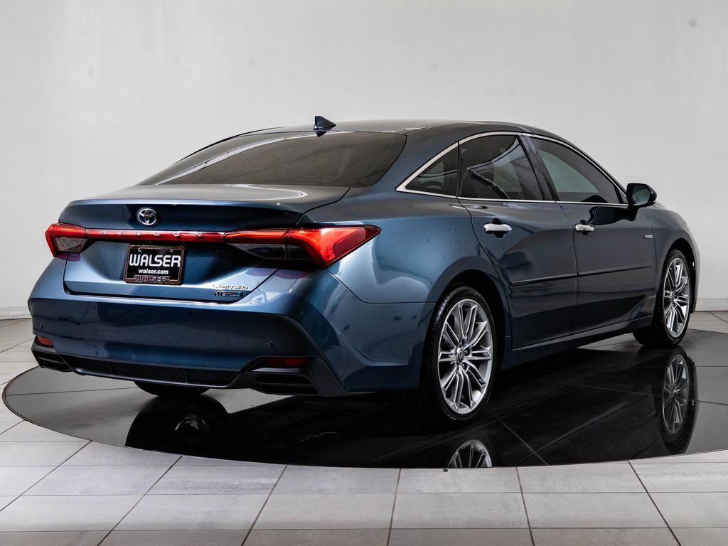 Used 2021 Toyota Avalon Limited w/ Advanced Safety Package FWD image 10