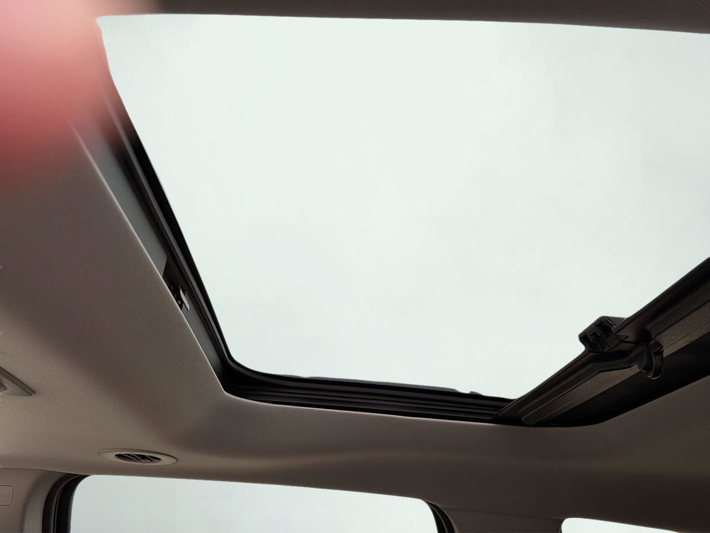 Used 2017 Chevrolet Traverse Premier AWD/4WD image 29