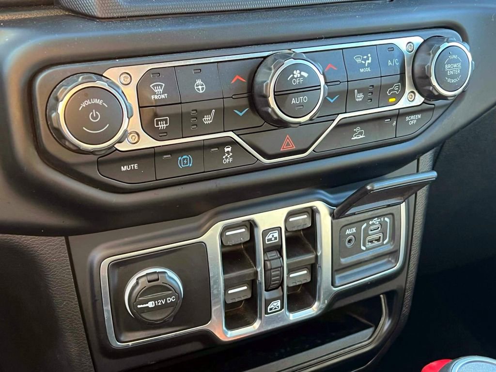 Certified 2023 Jeep Wrangler Unlimited Sahara w/ Cold Weather Group image 29