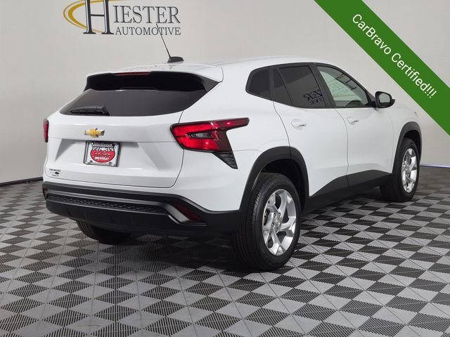 Used 2024 Chevrolet Trax LS w/ LS Convenience Package FWD image 7