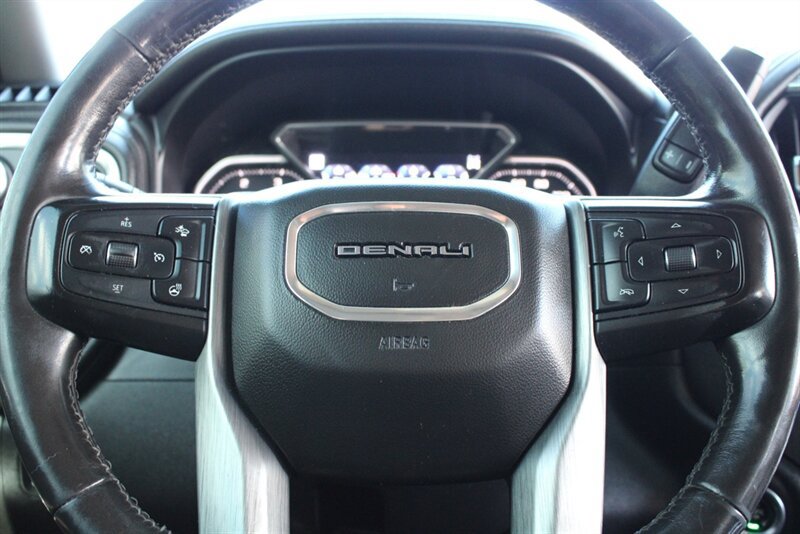 Used 2020 GMC Sierra 2500 Denali w/ Denali Ultimate Package AWD/4WD image 24