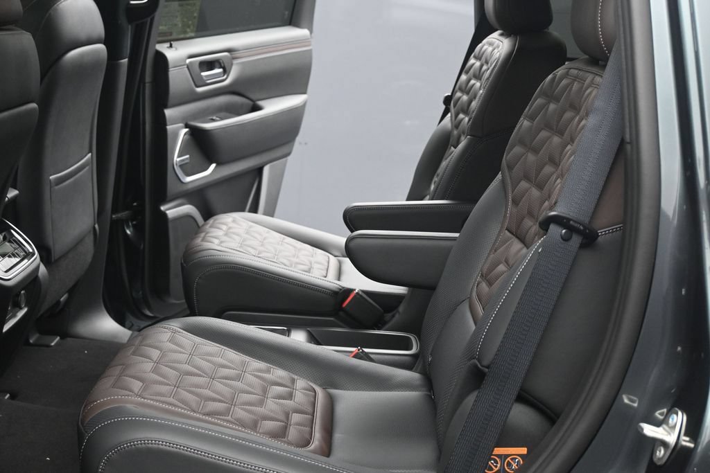 New 2026 Nissan Armada Platinum AWD/4WD image 20