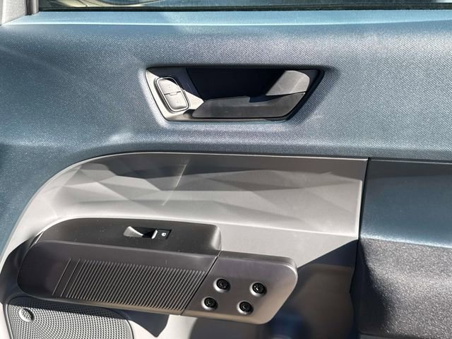 New 2025 Ford Maverick XL w/ Equipment Group 102A image 17