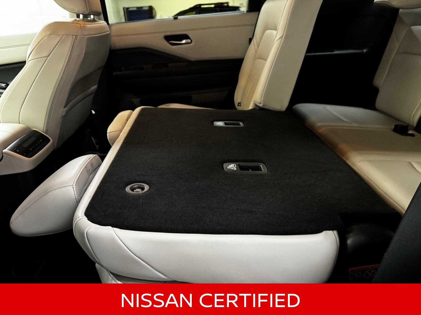 Certified 2025 Nissan Pathfinder SL AWD/4WD image 35