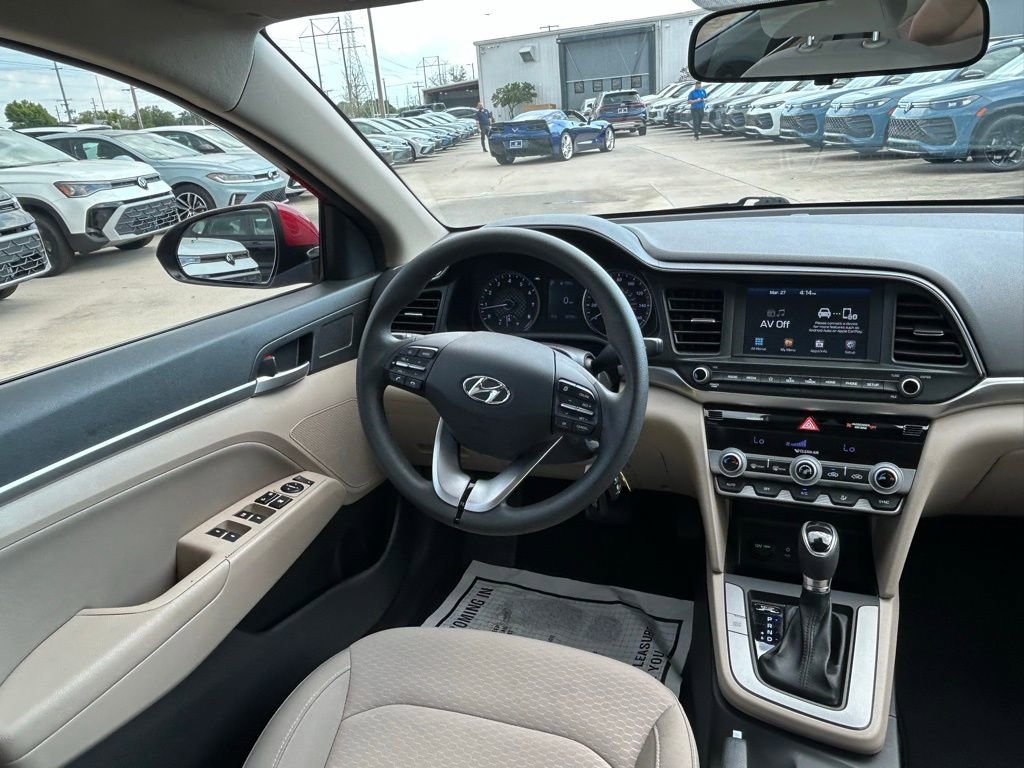 Used 2020 Hyundai Elantra SEL image 9