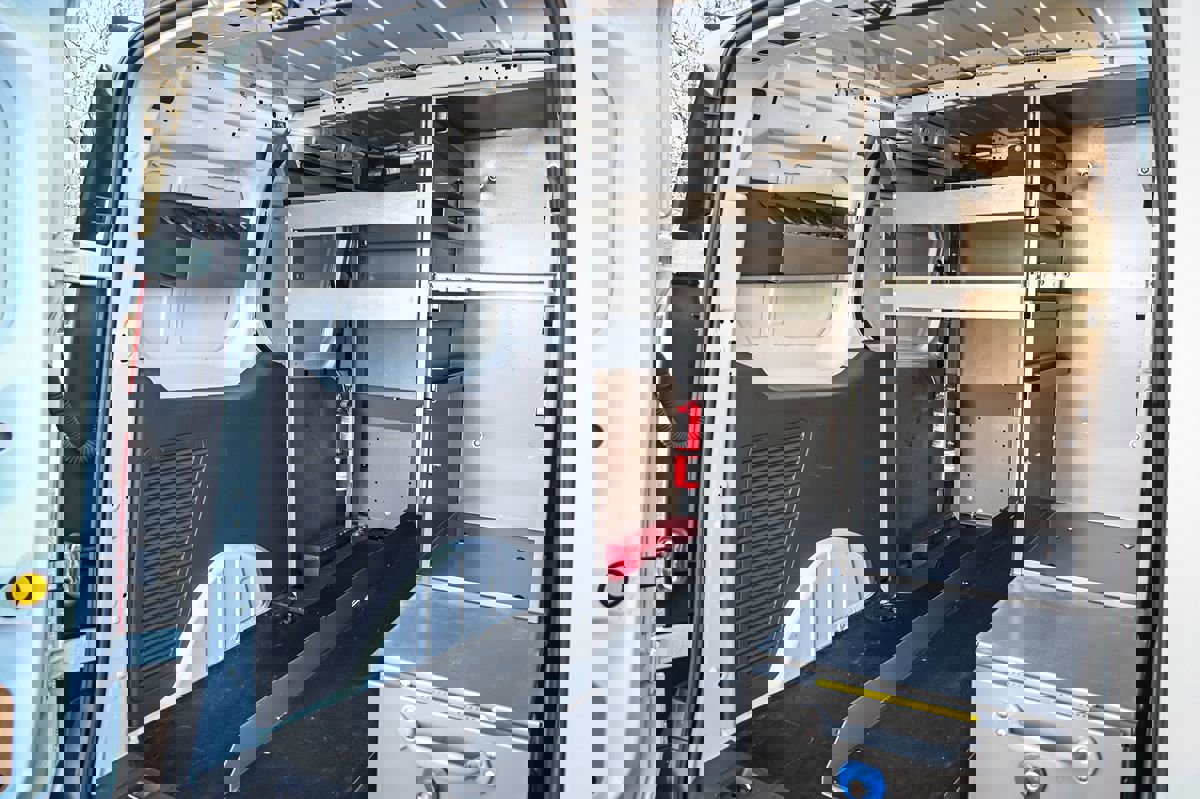 Used 2020 Ford Transit Connect XL image 16