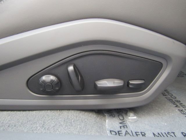 Used 2022 Porsche Taycan 4S image 20