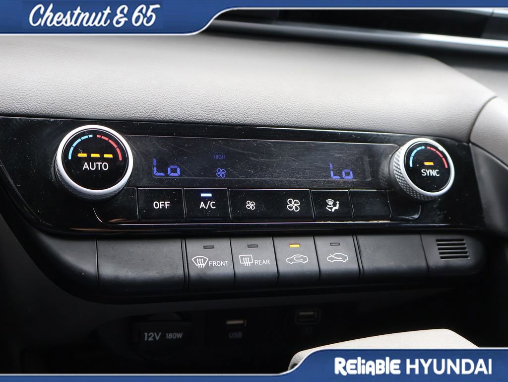 Used 2022 Hyundai Elantra SEL image 36