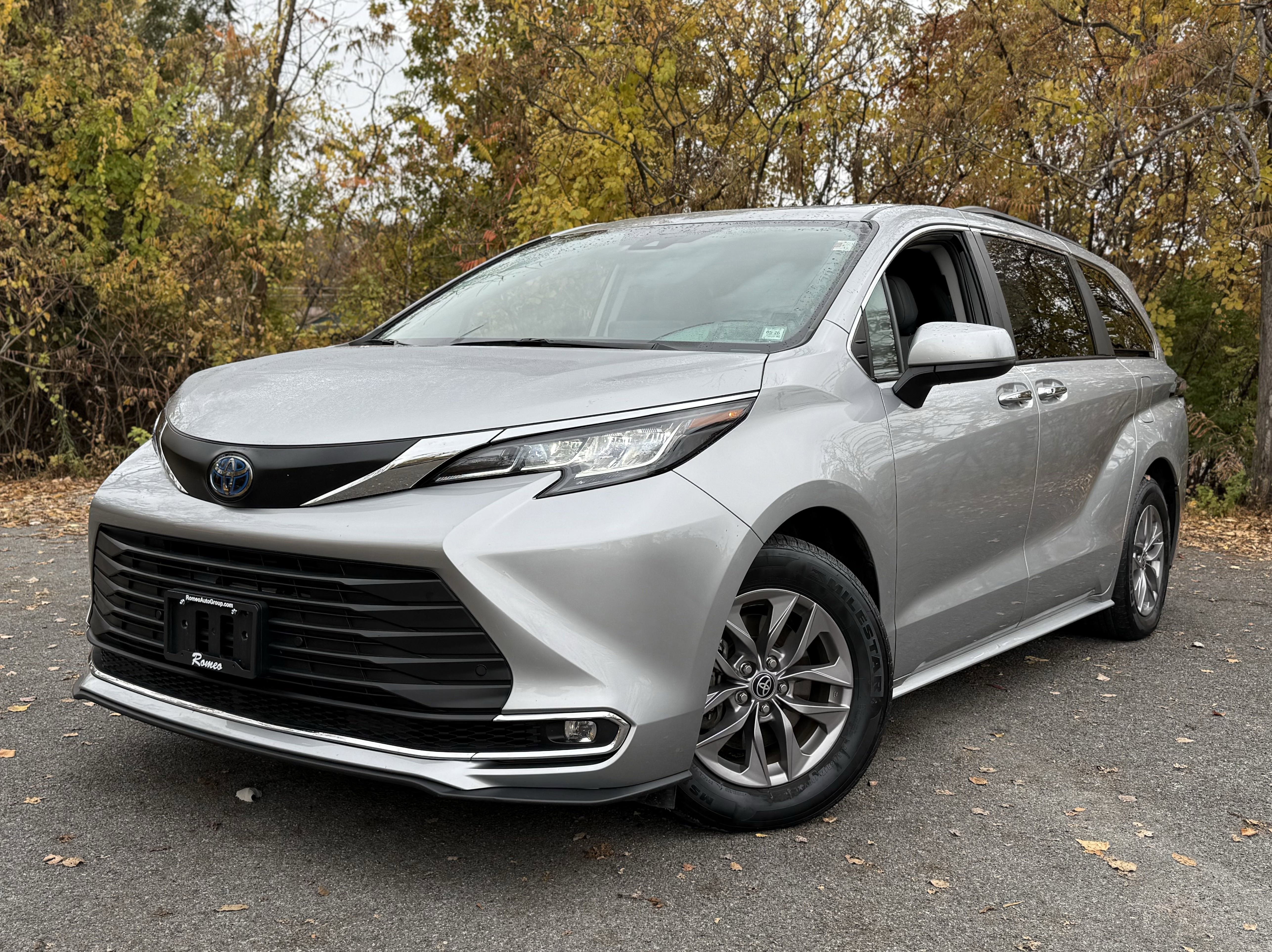Used 2023 Toyota Sienna XLE