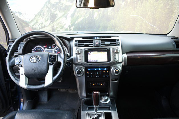 Used 2017 Toyota 4Runner Limited AWD/4WD image 18