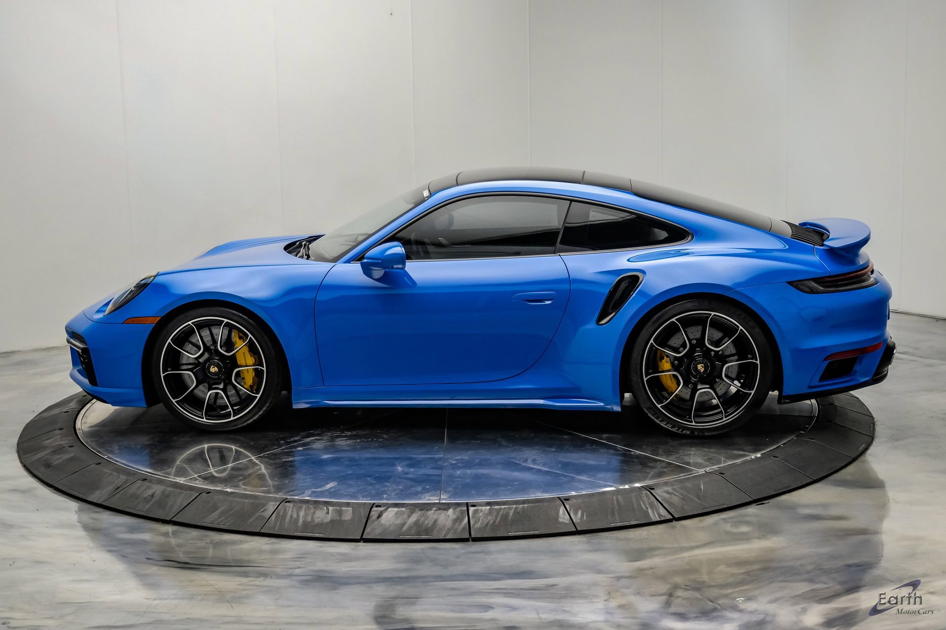 Used 2022 Porsche 911 Turbo S AWD/4WD image 8