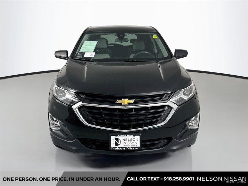 Used 2020 Chevrolet Equinox LS w/ LS Convenience Package FWD image 2