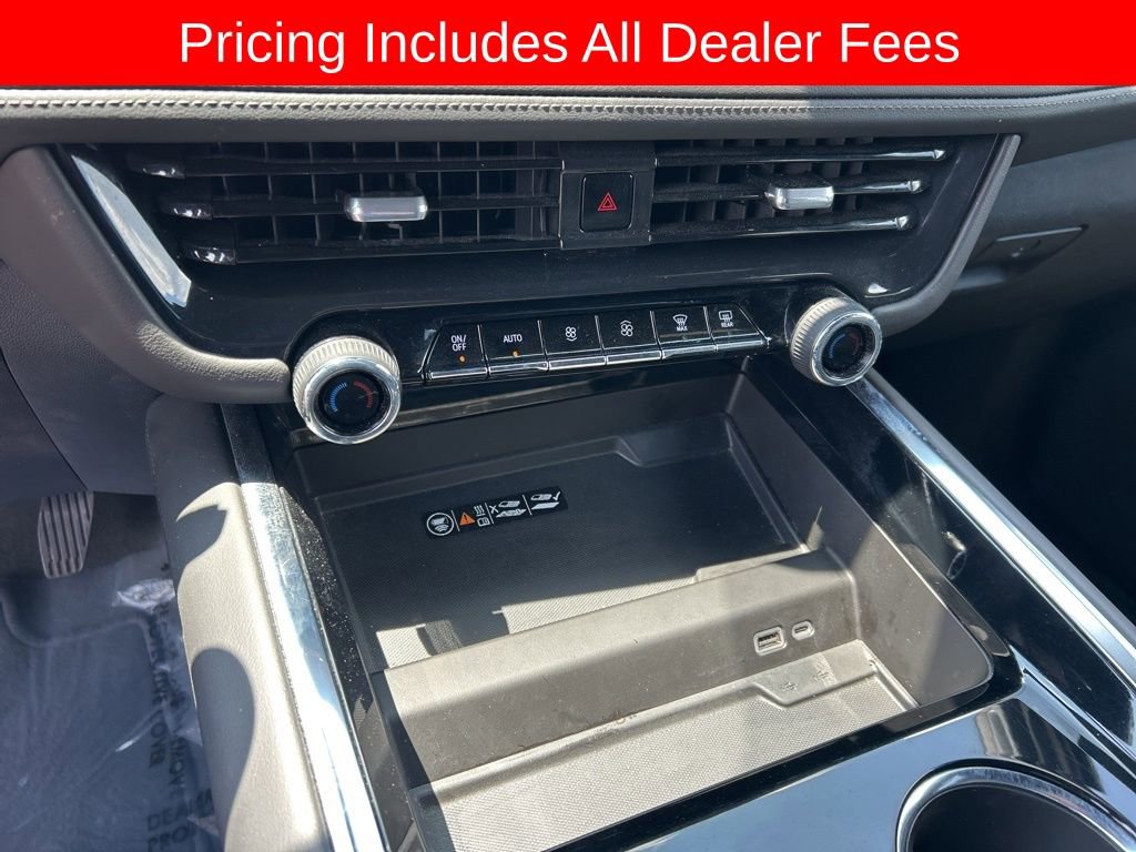 Used 2025 Chevrolet Tahoe LT RWD image 13
