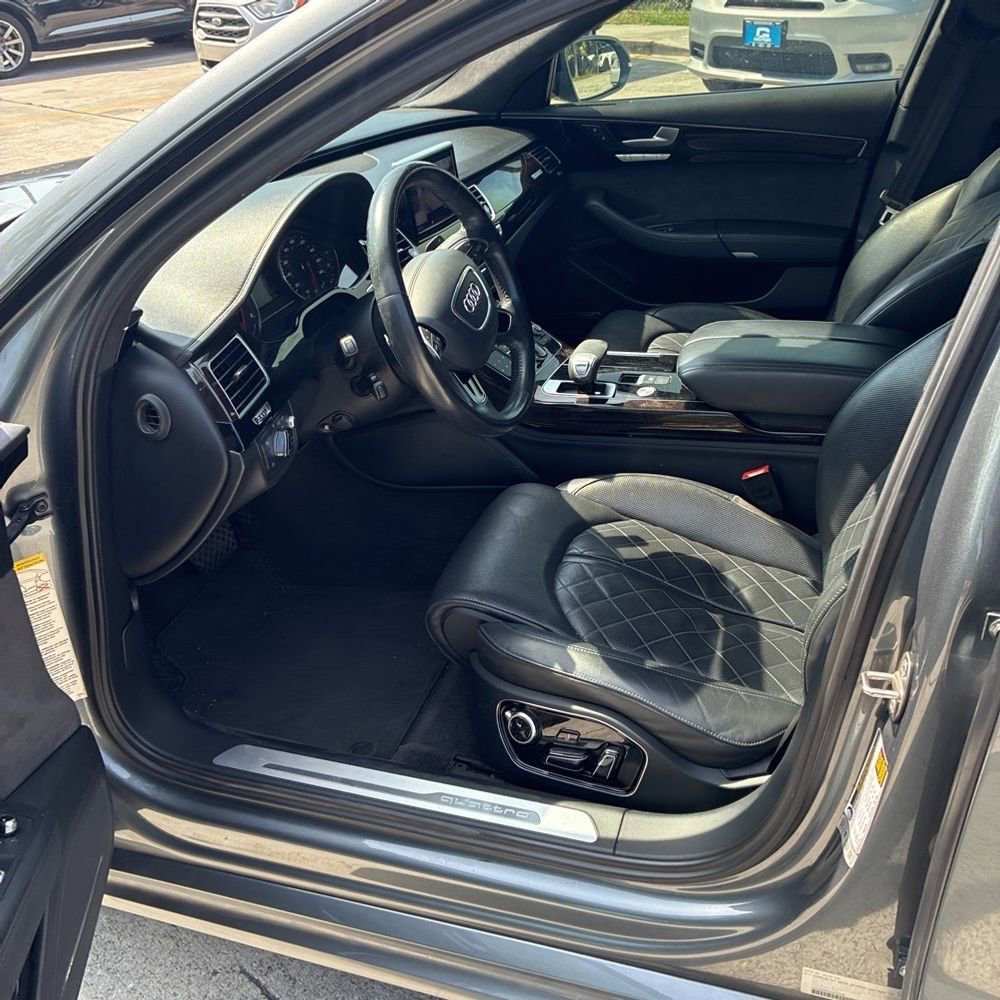 Used 2018 Audi A8 L 4.0T w/ Executive Package AWD/4WD image 5