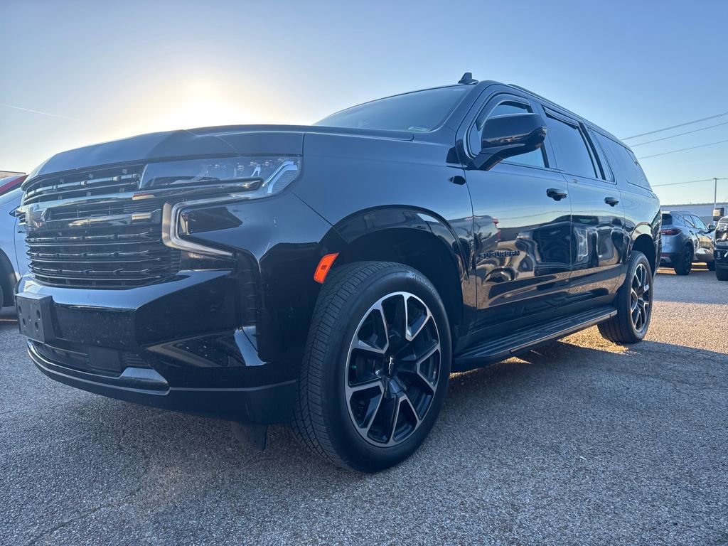 Used 2021 Chevrolet Suburban RST image 11