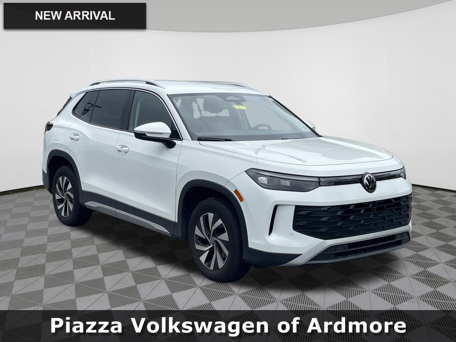 Used 2025 Volkswagen Tiguan S
