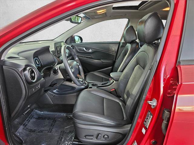 Used 2023 Hyundai Kona Limited w/ Cargo Package FWD image 15