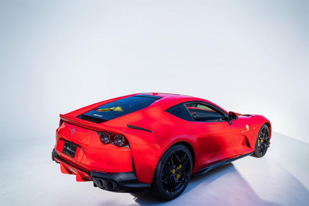Certified 2018 Ferrari 812 Superfast RWD image 2