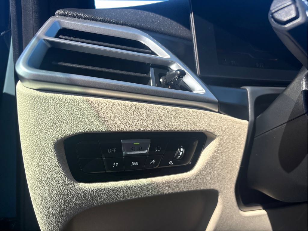 Used 2026 BMW i4 xDrive40i AWD/4WD image 19