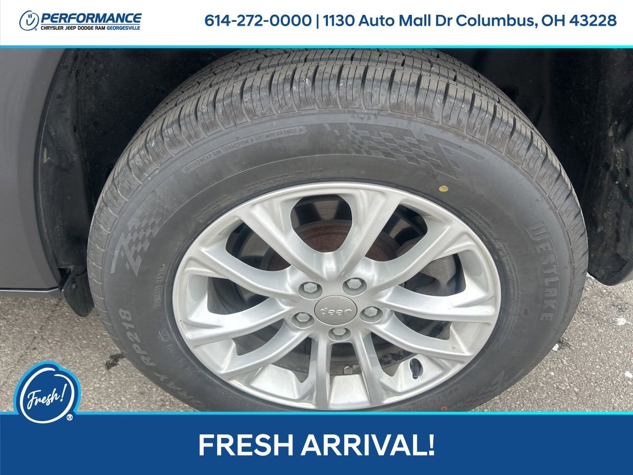 Used 2020 Jeep Cherokee Latitude AWD/4WD image 11